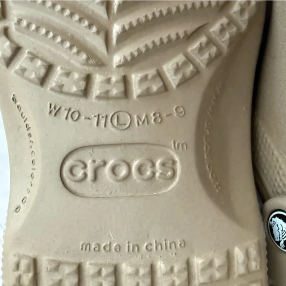 NWOT Crocs Clogs in Tan Size 10-11 - Picture 4 of 4